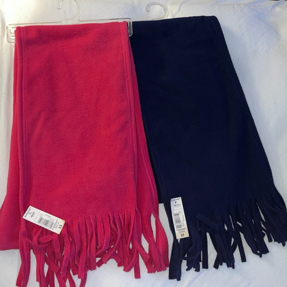 (3 for 12$) Two set fleece scarves